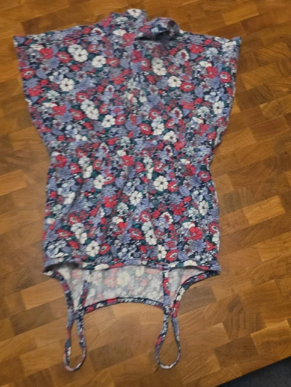10/ $10 GAP Navy Floral Romper with Pink and White Flowers